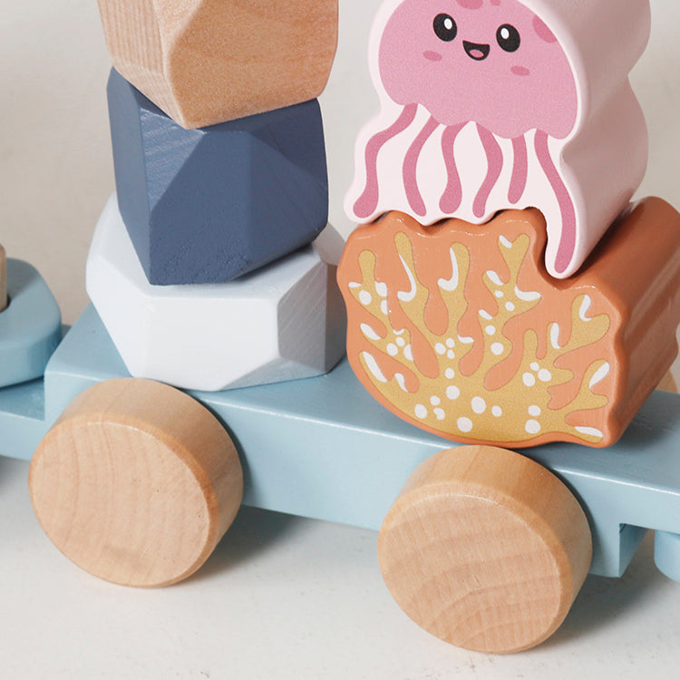 Wholesale Kids Wooden Ocean Stacking Train Toy, Pull-Along Educational Toy, OEM Available