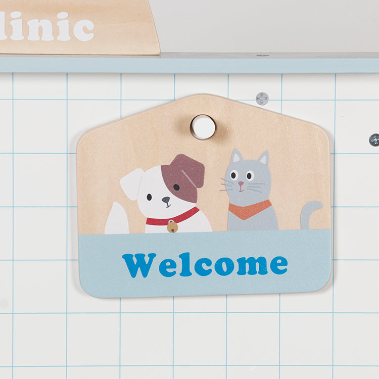 Kids Wooden Pet Care Clinic Playset